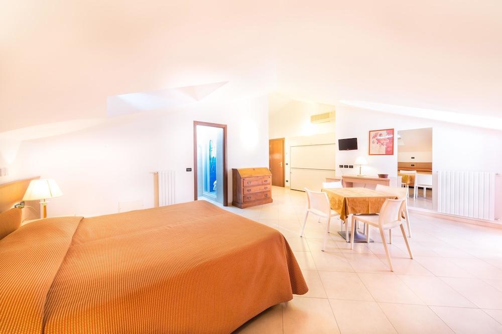 Hotel Sasso Diano Marina Esterno foto
