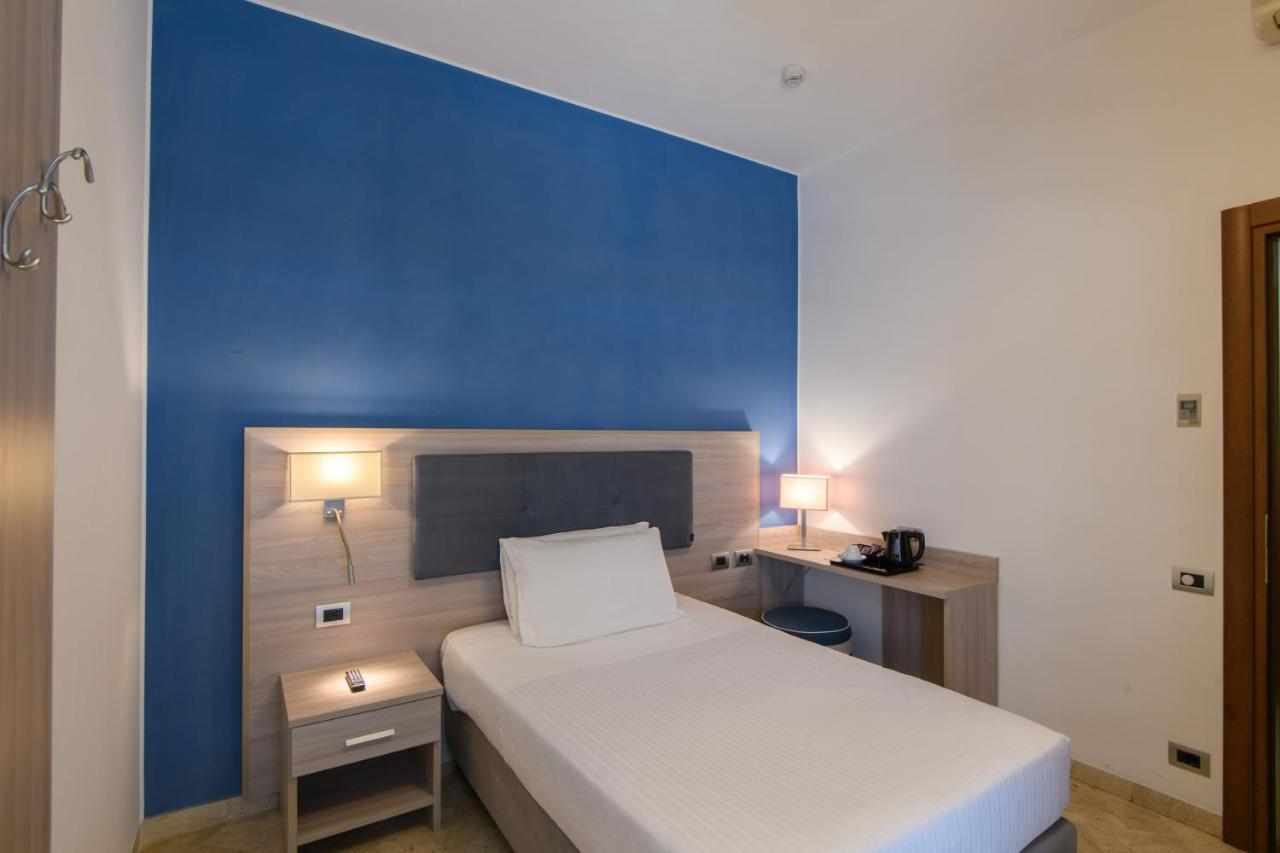 Hotel Sasso Diano Marina Esterno foto