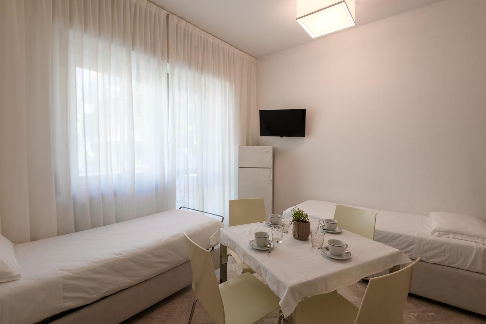 Hotel Sasso Diano Marina Esterno foto