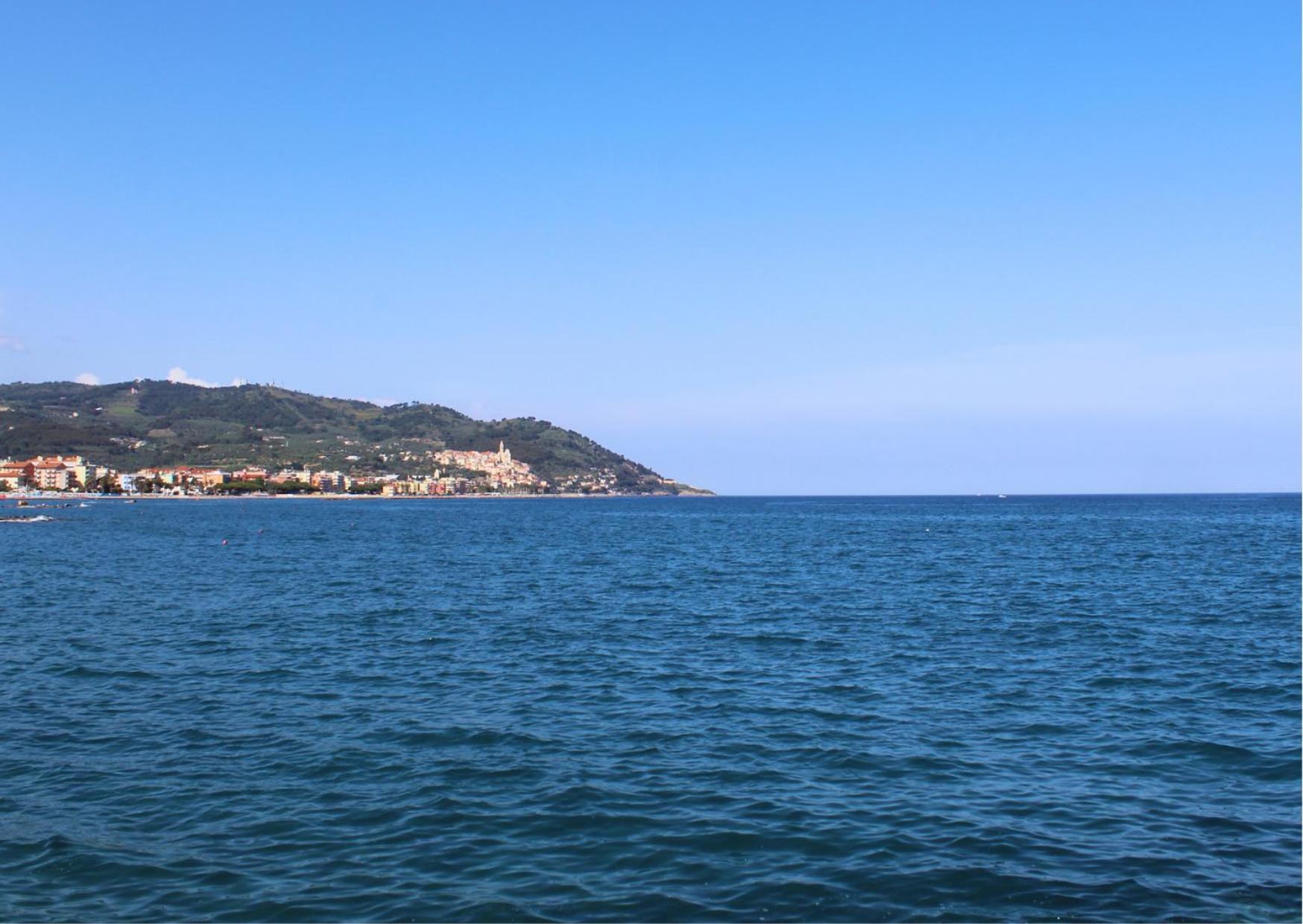 Hotel Sasso Diano Marina Esterno foto
