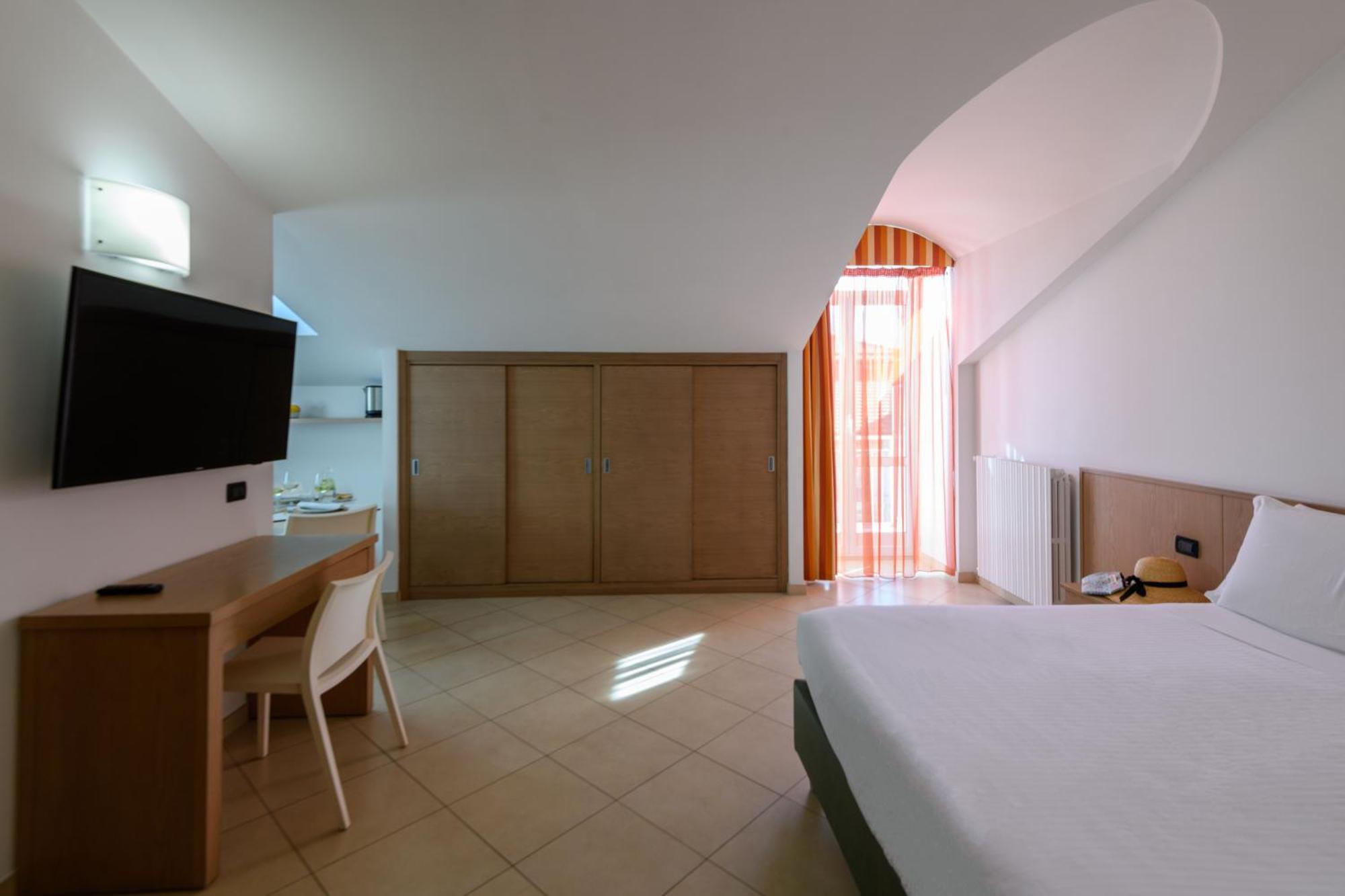Hotel Sasso Diano Marina Esterno foto