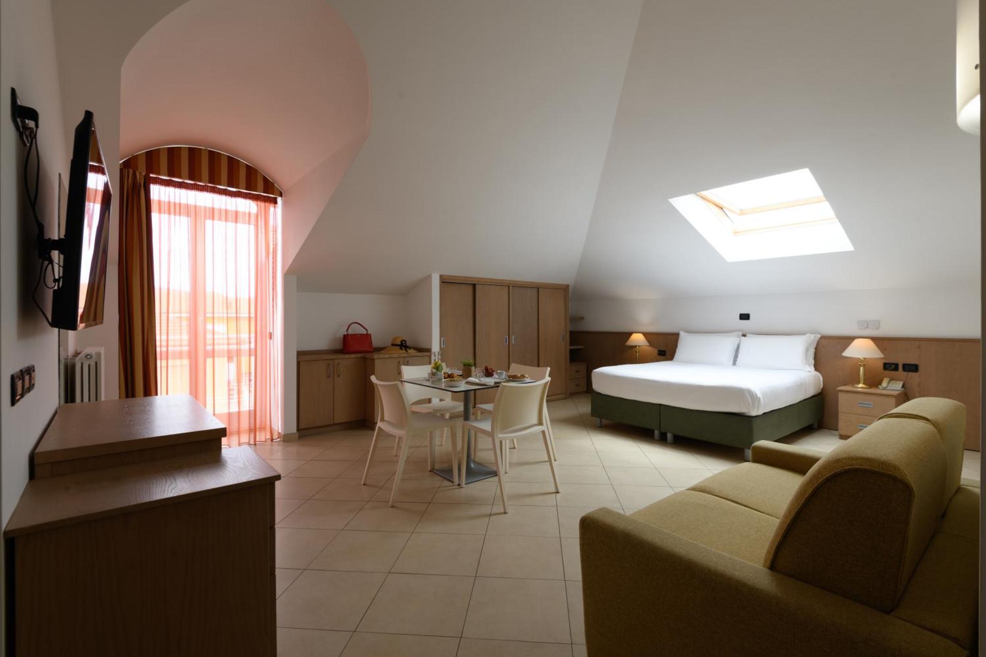 Hotel Sasso Diano Marina Esterno foto