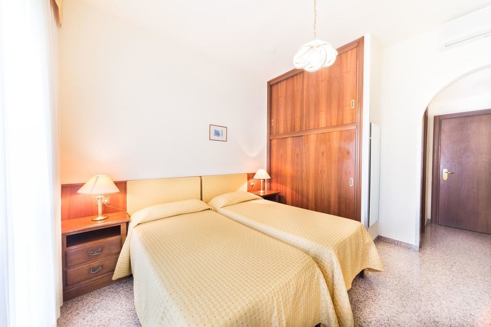 Hotel Sasso Diano Marina Esterno foto