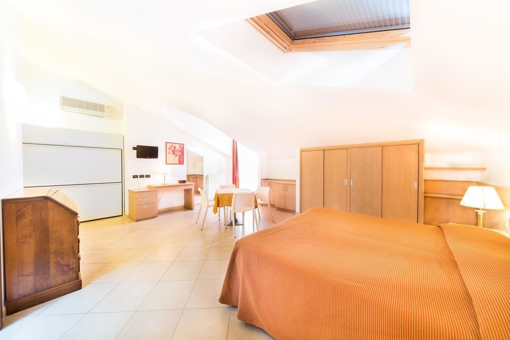 Hotel Sasso Diano Marina Esterno foto